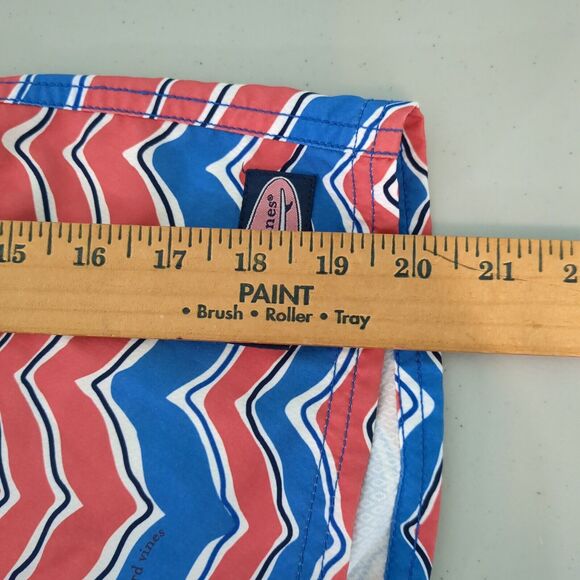 VINYARD VINES Whale Tail Beach Swim Trunks Board Shorts Cargo Mens sz 35 - Picture 4 of 6